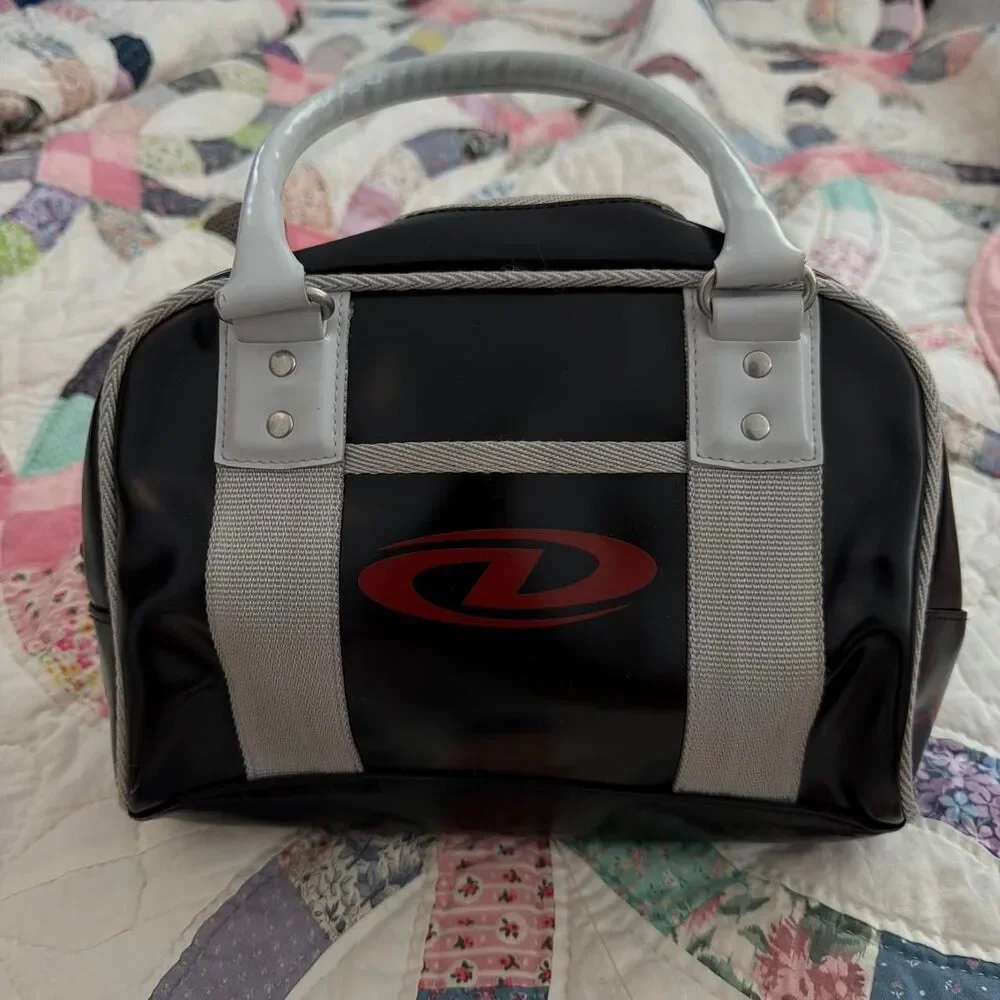 DKNY 2000s vintage sporty diesel handbag purse nylon sporty 90s style